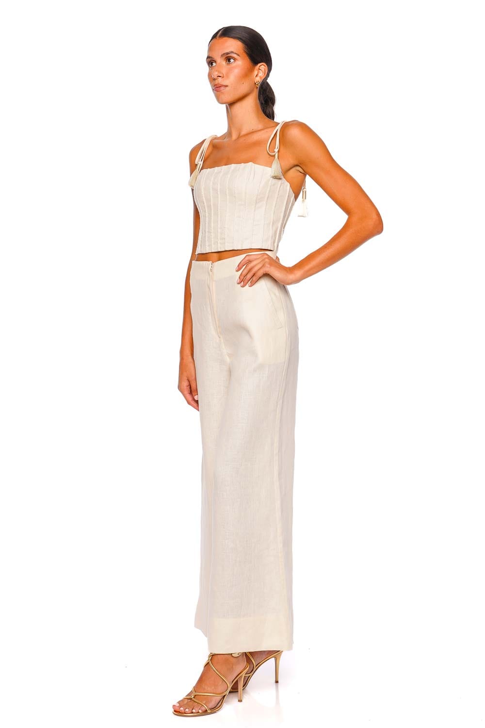 Quedate Ivory Tie Shoulder Crop Top